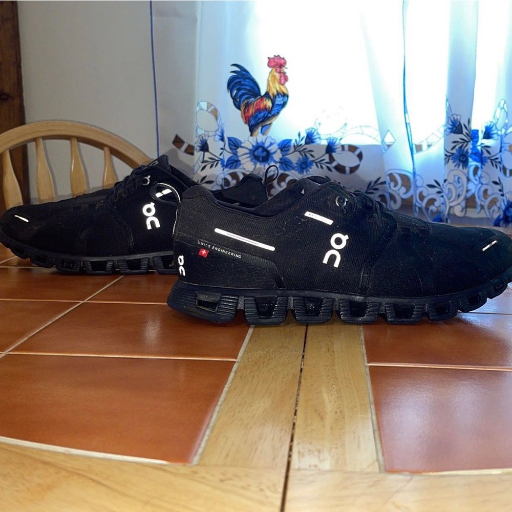 On Mens Cloud 5 Waterproof Shoes